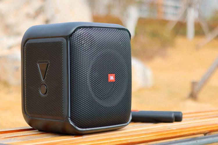 不只是音响,还是移动练歌房,jbl partybox encore深度体验评测